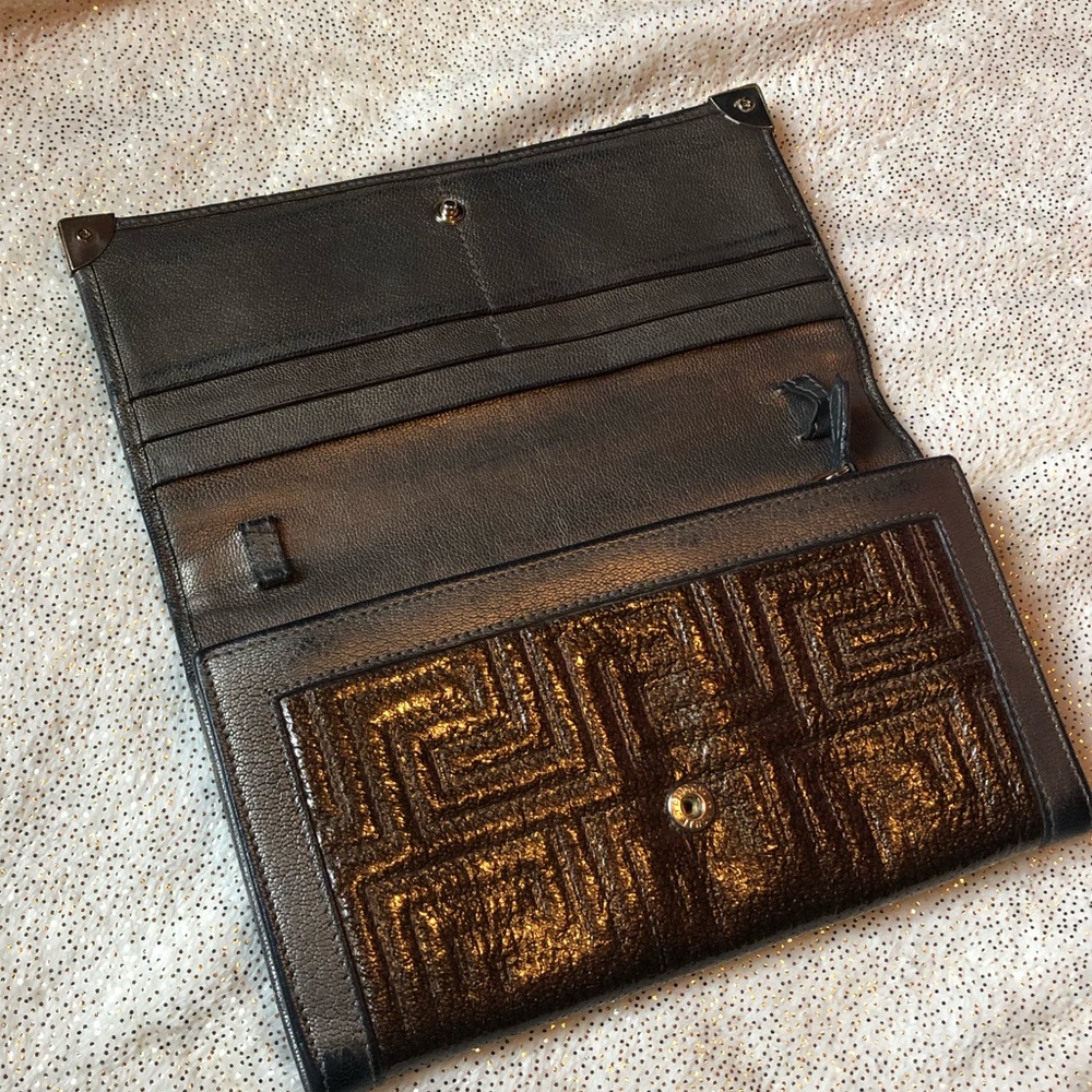 Item on hold for bundle. - Picture 3 of 8